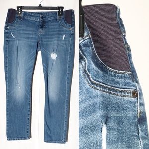GAP ☀️1969 Maternity Jeans, size 6, super cute!